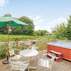 Oakwood Lodges